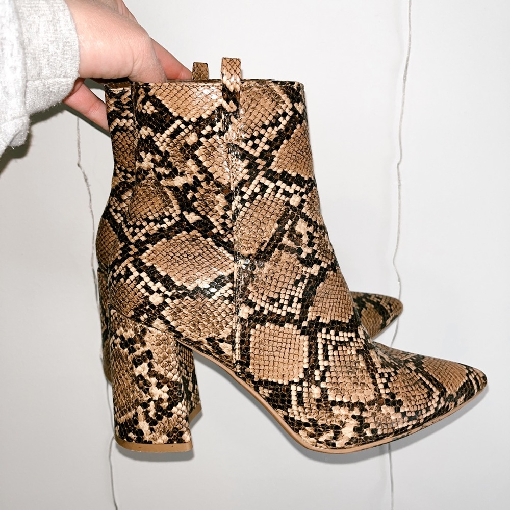 Size 9 Snakeskin Bootie